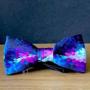 Geometric Bowtie